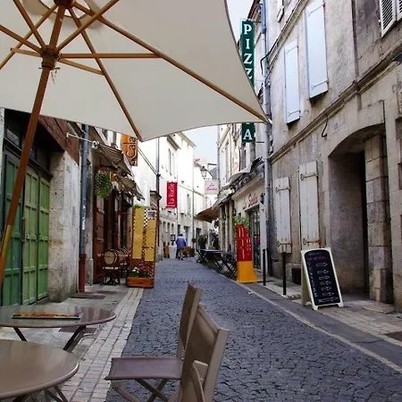 Cocon Charmant A Cote De La Ville Angoulême Extérieur photo